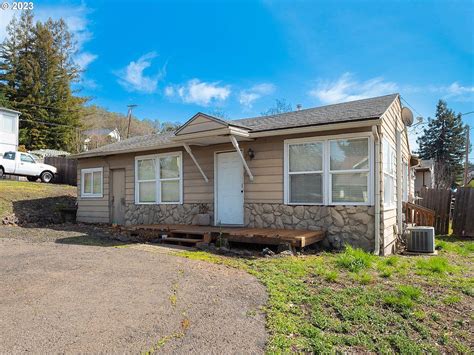 1578 Fisher Rd, Roseburg OR, is a Single Family home that contains 1216 sq ft and was built in 1979. . Roseburg zillow